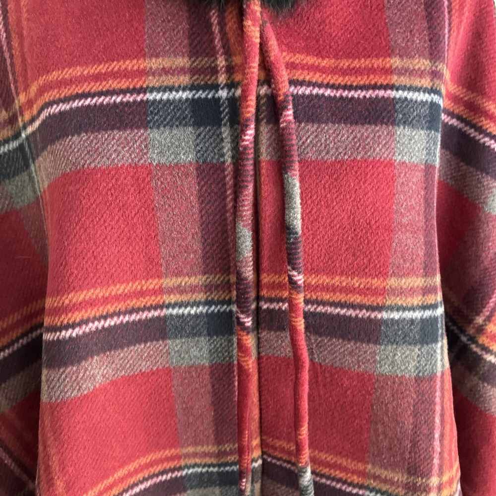 Henig Furs "Fine Furs for 5 Generations" Wool Poncho Rabbit Fur Collar Old Money - Picture 3 of 16